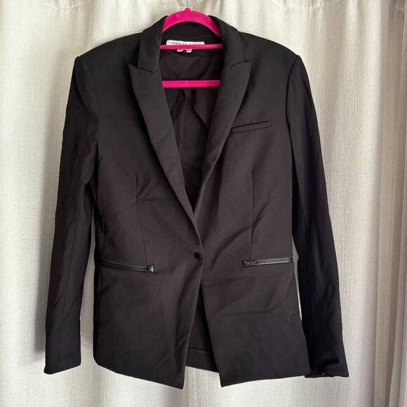 Veronica Beard // Iconic Scuba Jacket - Picture 3 of 5